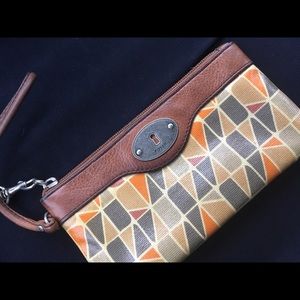 Fossil Key-Per wristlets